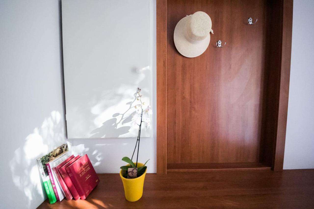Mb Bed&Breakfast Pag Town Εξωτερικό φωτογραφία
